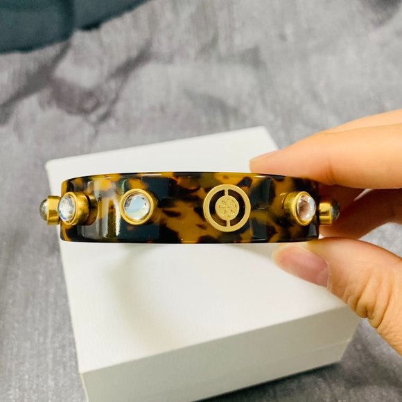 Tory Burch bracelet T series simple commuting big-budget resin bracelet - Picture 5 of 12